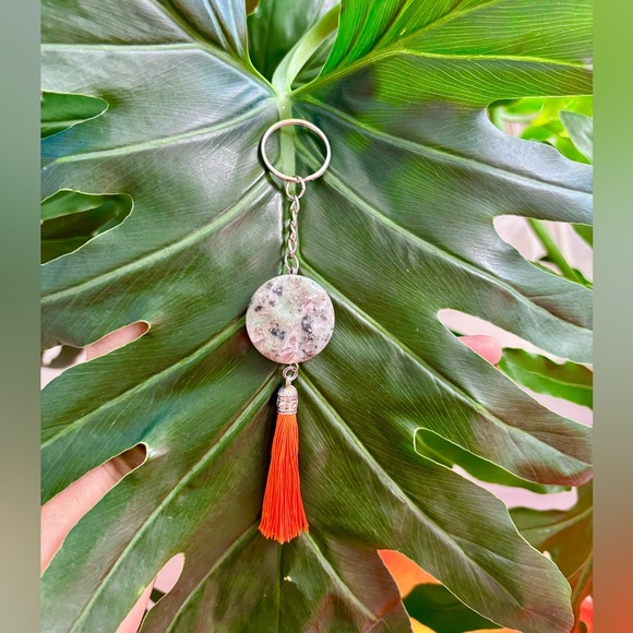 Jasper Keychain - Picture 3 of 4